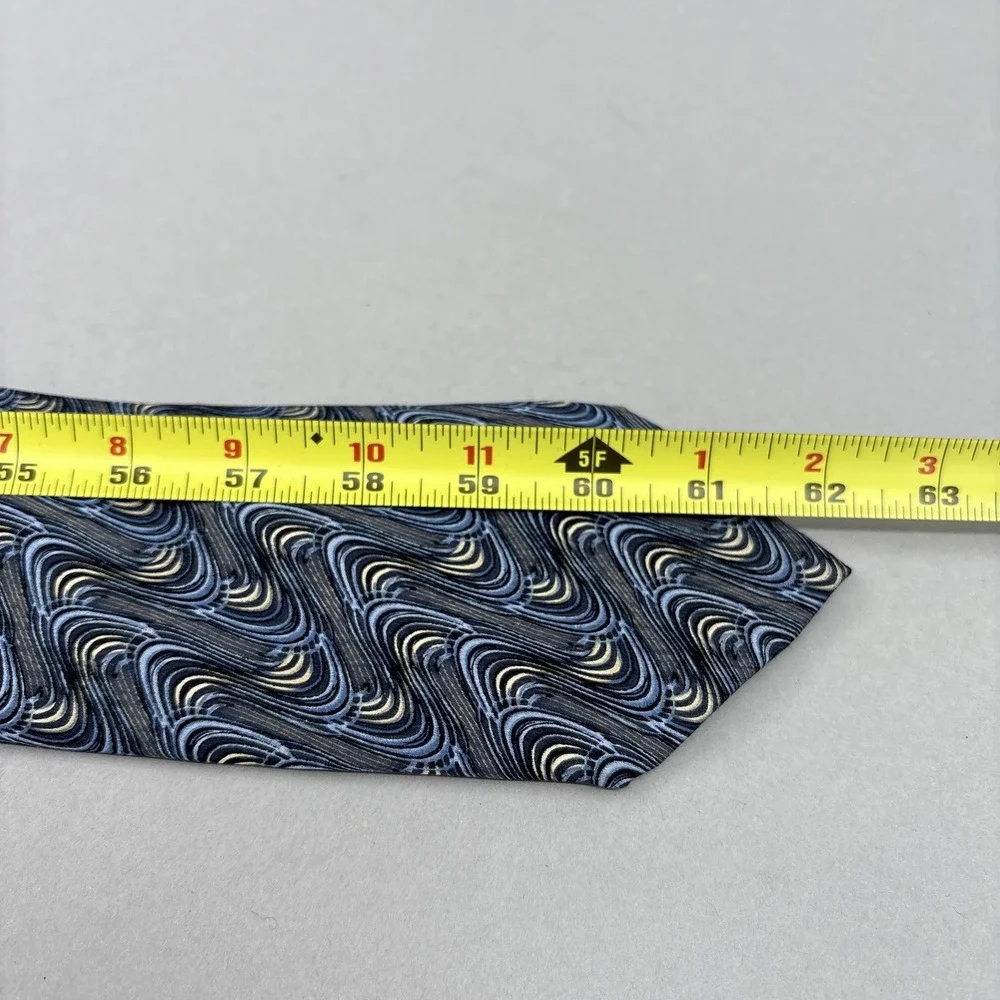 Jhane Barnes Tie‎ Mens Silk Necktie Geometric Swirl Pattern Handmade Italy Art